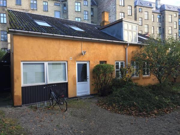 Rooms In Quiet Yellow Courtyard Apartment Kopenhagen Buitenkant foto